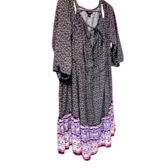 TORRID Plus Size High Neck Cold Shoulder Mini Boo Hoo Dress Size 3X - Picture 4 of 15